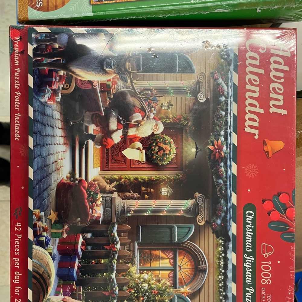 Advent Calendar Christmas Jigsaw Puzzle - Festive Red